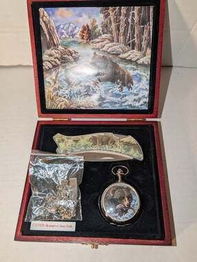 Kodiak Bear With Fish Boot Knife Wooden Case Pocket Watch Chain New Gift Set